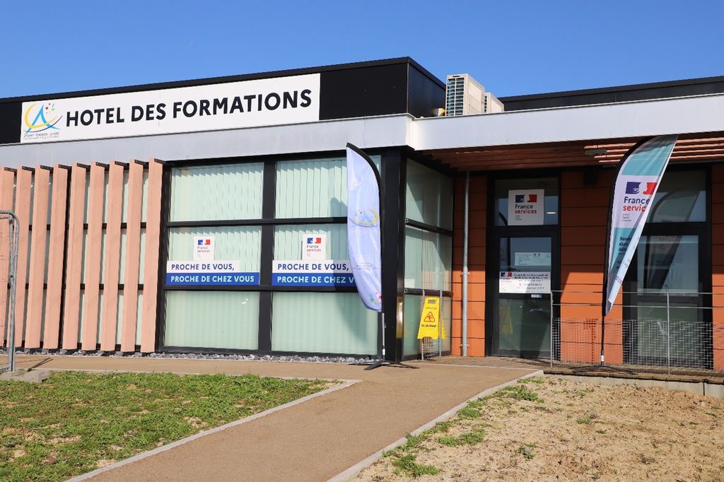 Les Espaces France Services un service essentiel de l'accès aux droits 02 - Communauté d'agglomération Chauny Tergnier La Fère Les conseillers France Services de Chauny et de La Fère - Communauté d'agglomération Chauny Tergnier La Fère.