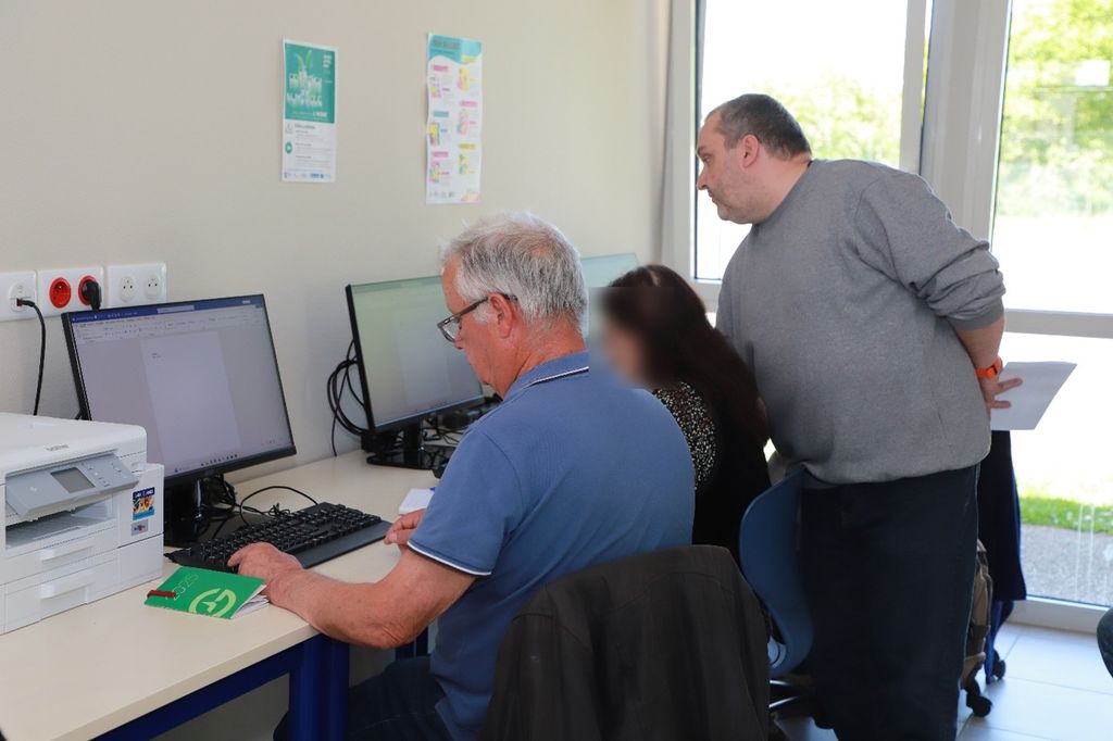 Le numérique à portée de tous 02- Communauté d'agglomération Chauny Tergnier La Fère Le numérique à portée de tous 02- Communauté d'agglomération Chauny Tergnier La Fère