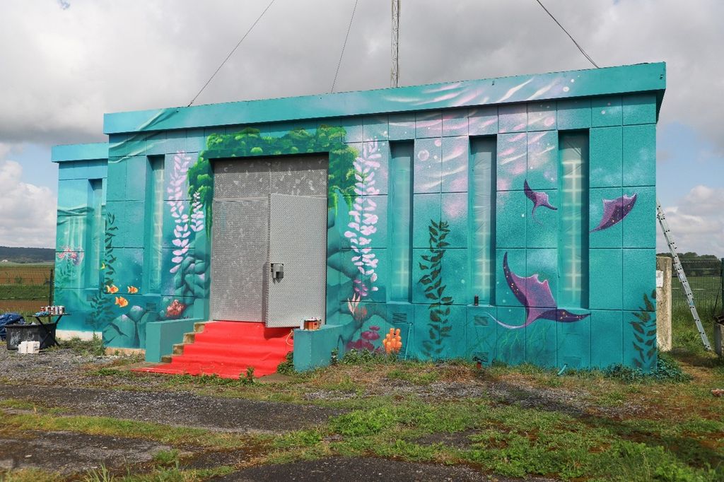 Une fresque street art sur la station de pompage à Abbécourt 04 - Communauté d'agglomération Chauny Tergnier La Fère